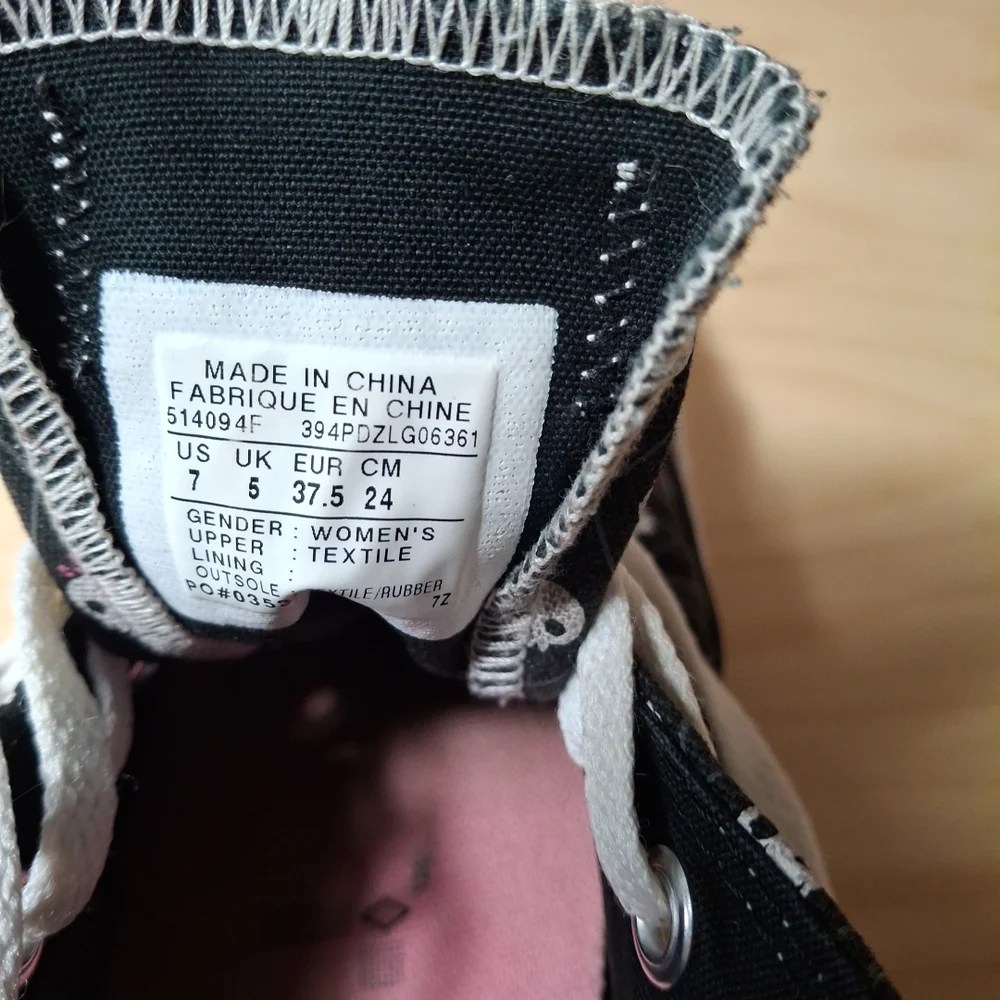 Converse Allstars Lo Top Sneakers Black w/ Mini White Skulls Women 7 - Picture 11 of 12